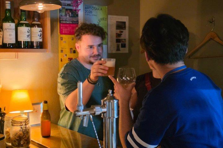 大阪人のように飲む : 難波の隠れ家バー巡り＆地元の人との出会い