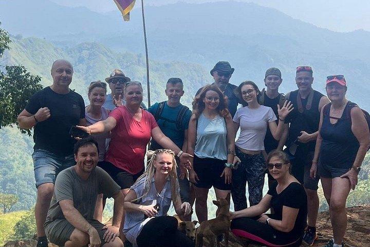 10 - Day Ultimate Sri Lanka Tour : シギリヤ、キャンディ、エラ、ゴール