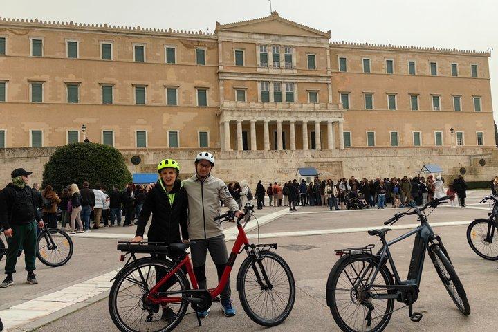 Athens: Guided E-Bike Tour with Hidden Gems & Highlights