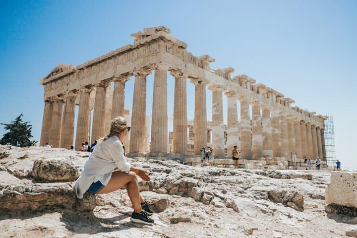 Athens Essentials with Acropolis Entry and Hop-on Hop-off Bus