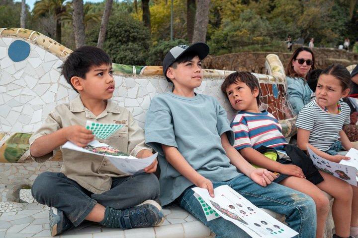 バルセロナのグエル公園小グループツアー(子供連れ・家族向け)