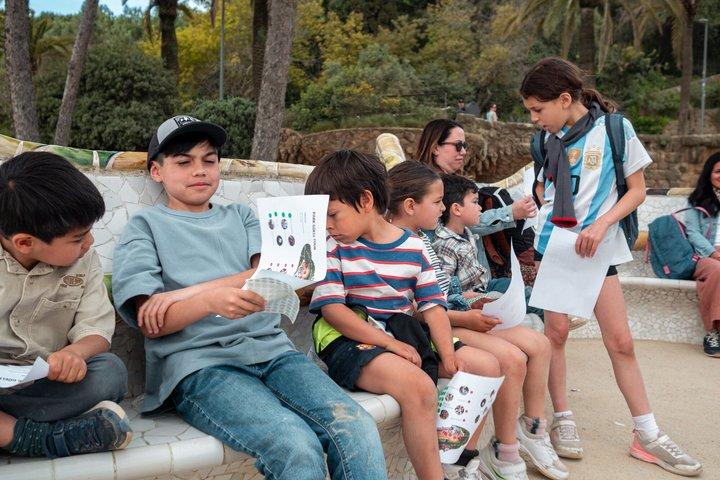 バルセロナのグエル公園キッズ＆ファミリー小グループツアー