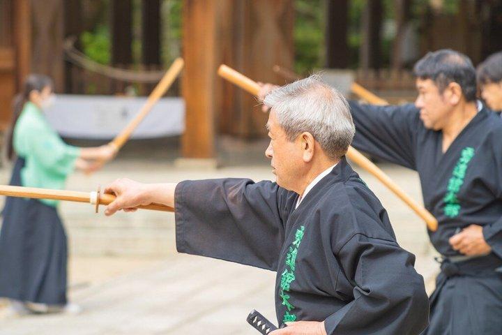 Osaka Real Katana Formation