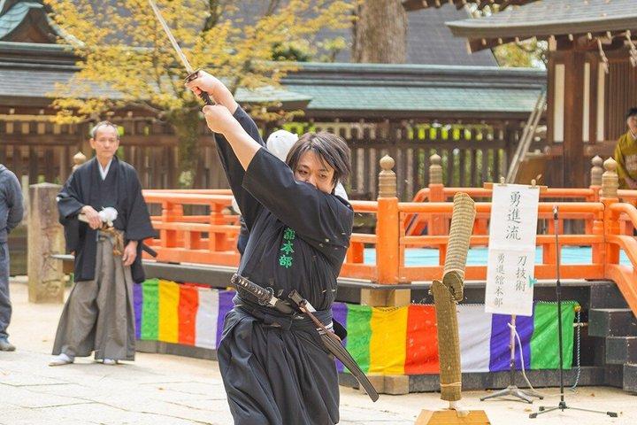 Osaka Real Katana Formation