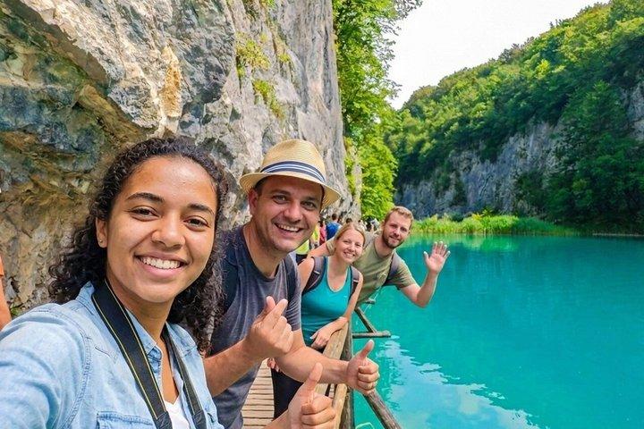 Zagreb: Dagstur till Plitvicesjöarna och Rastoke vattenkvarn