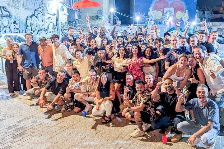Athens Party Pub Crawl w / 1 hora de barra libre y discoteca VIP Acceso