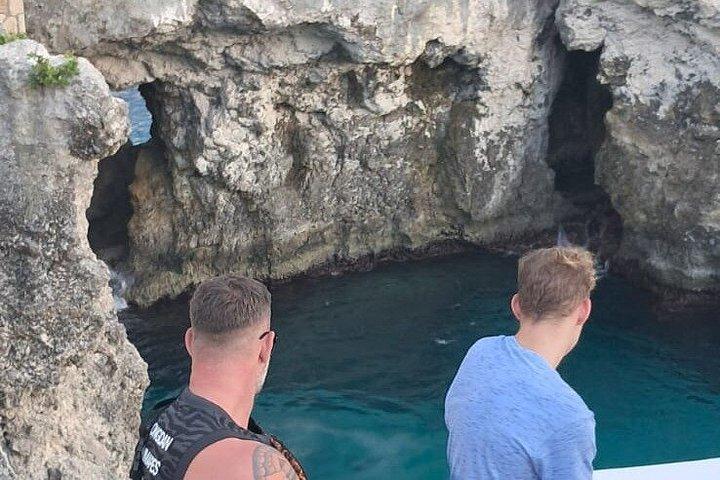 Negril Beach and Ricks Cafe Cliff Jumping and Sunset View Jamaica