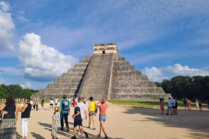 Chichen Itza full day Lunch and cenote tickets included