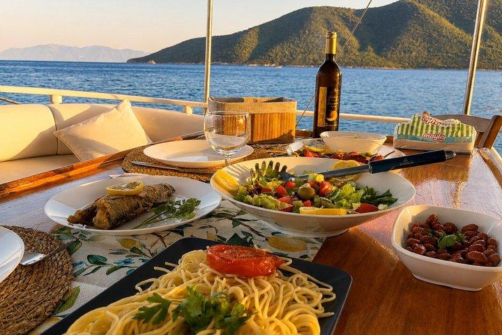 Excursion privée de 6 heures à Bodrum avec déjeuner inclus
