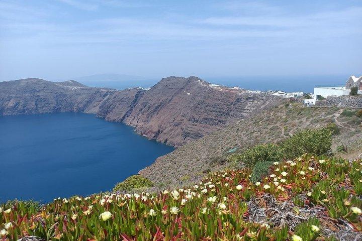 La icónica caminata por Caldera Fira a Oia