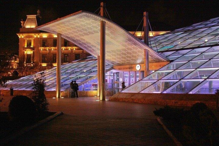 Nachttour durch Baku