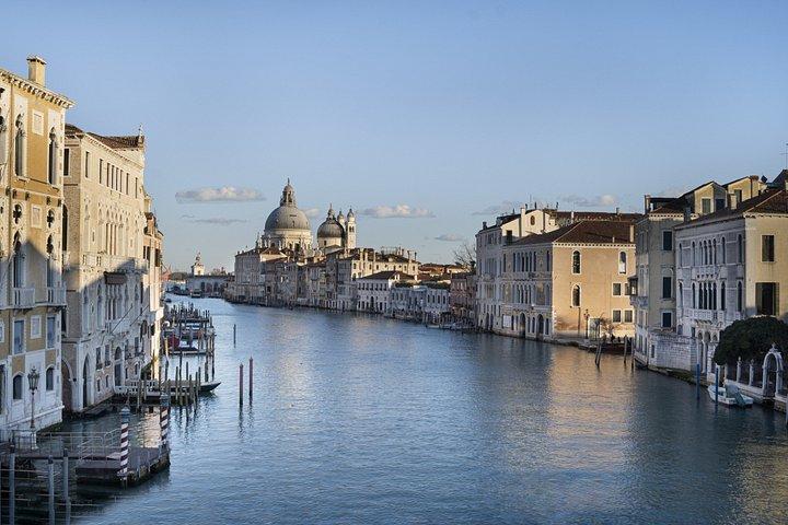 Anpassad Venedig-arkitekturrundtur med lokal guide