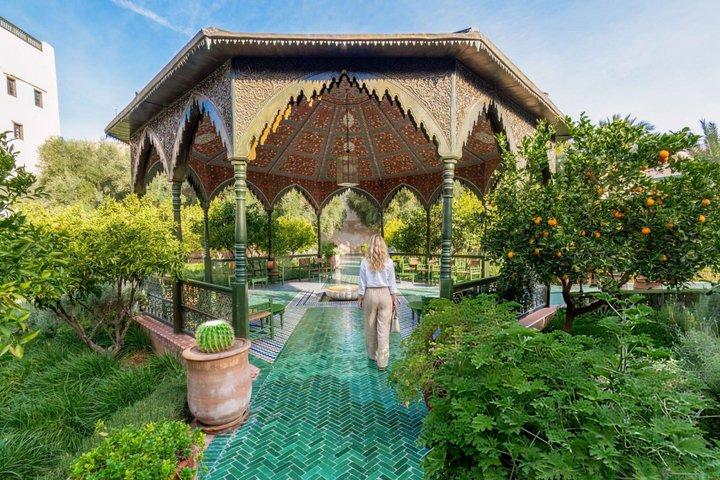 Marrakech : Medressa Ben Youssef with secret garden & the souks （マラケシュ：秘密の庭とスークのあるメドレッサ・ベン・ユセフ）