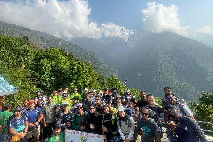 Kathmandu : Esperienza di trekking, rafting e safari nella giungla in Nepal