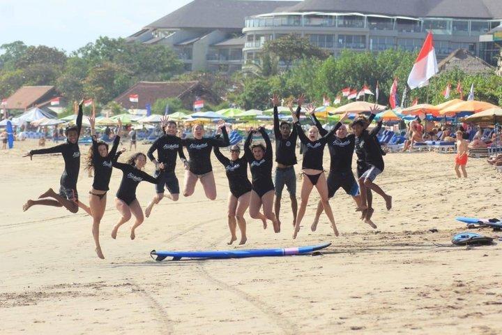 Surf Lessons bali, Instagram : @ palmtreesurfbali