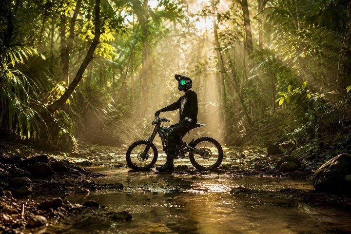 Privé elektrische crossmotortour door de jungle en bergen van Koh Samui