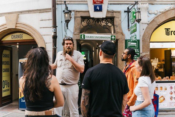 Kleine Vierteltour jenseits der Massen mit PragueWay