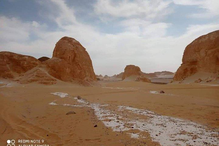 Bahariya Oasis Escape 2 Tage Abenteuer und Ruhe