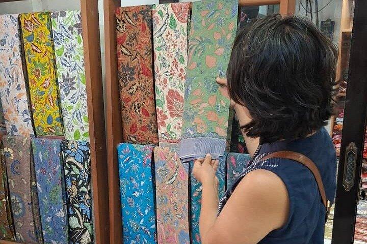 Tour textil local bien guiado de Denpasar