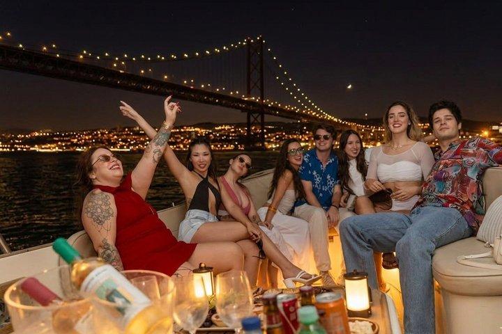 Lisbon Night Cozy Boat Cruise with Open Bar & Pizza