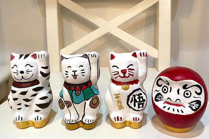 京都で「だるま」作りと絵付けワークショップ