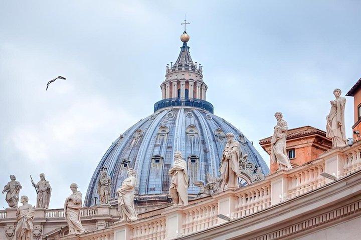 St. Peters Basilica Tour with Papal Tombs and Papal Necropolis