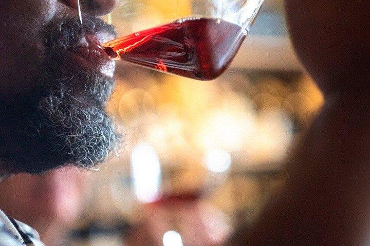 Wine Tasting Experience nel centro storico di Valencia