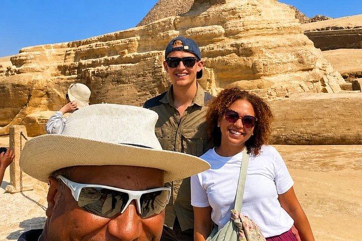 カイロとギザを網羅する3日間ツアーパッケージを選ぶ