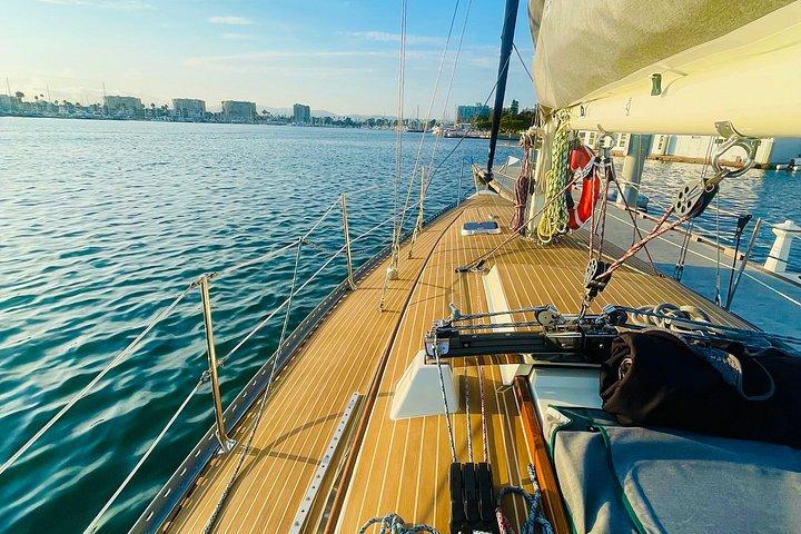 Old Plank Adventures : Sail into Deep Tranquility （古い平板の冒険：深い静けさへの帆走）