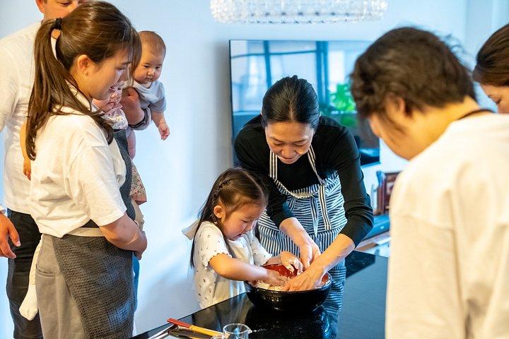 Authentische Udon Making Class in einem gemütlichen Kyoto Zuhause