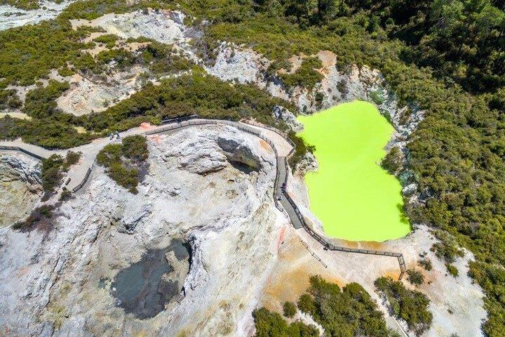 D'Auckland à Rotorua Wai-O-Tapu & Te Puia avec visite du déjeuner