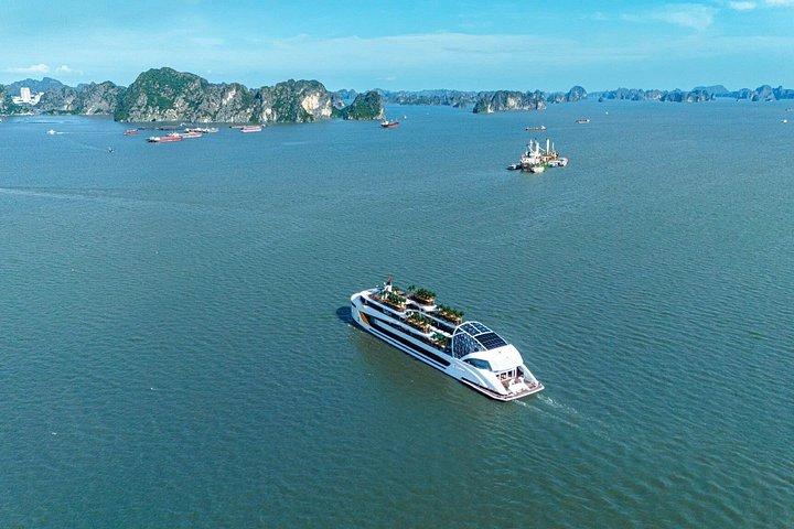 ハノイ発ドルフィンクルーズハロン湾豪華日帰りツアー