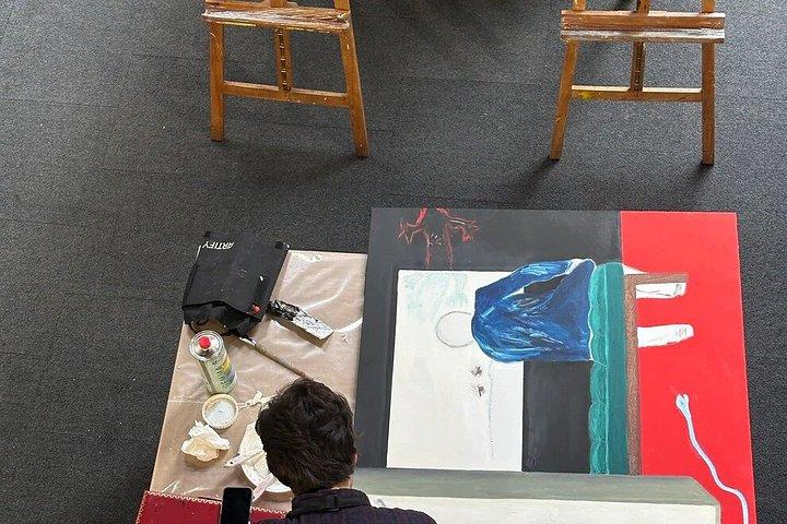 ミラノの歴史あるブレラのアトリエでアクリル画教室