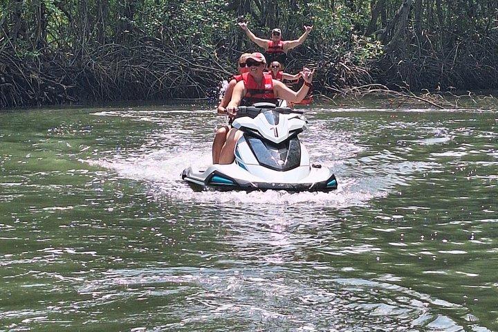 Tour in moto d'acqua di 2 ore a Papagayo con grotte di snorkeling