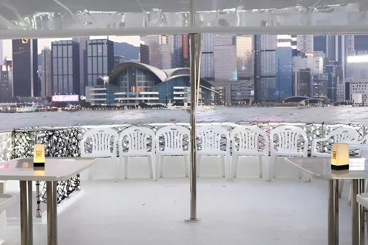 Victoria Harbour nattseglingstur Hong Kong