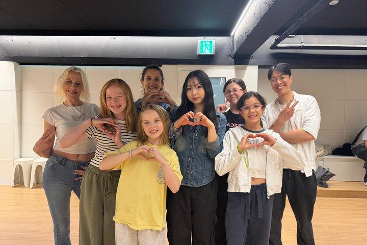 Bäst Kpop Dance Class i Myeongdong, Seoul (Bilder och Video)