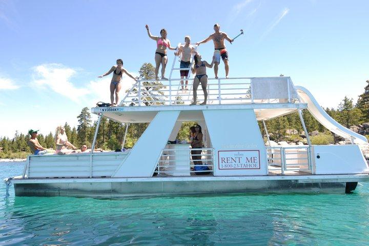 36Ft Pontoon Weekender Noleggio Barche per Raduni