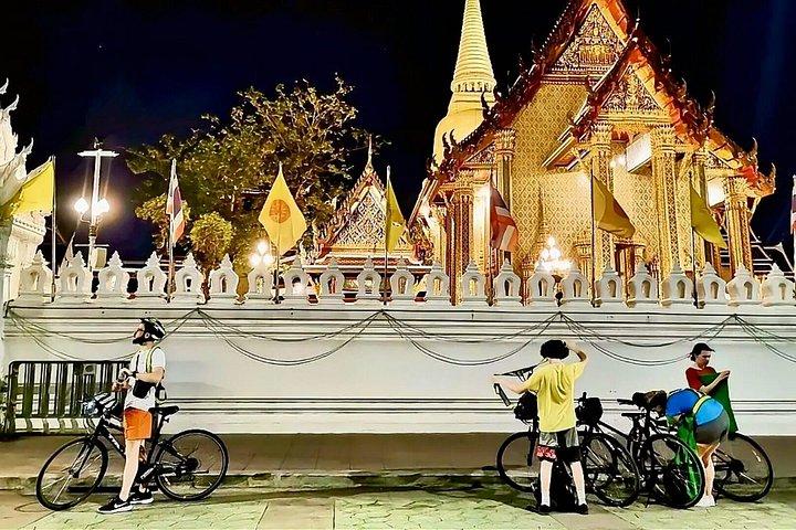 バンコクナイトバイクツアー：チャイナタウン、寺院＆ストリートディナー