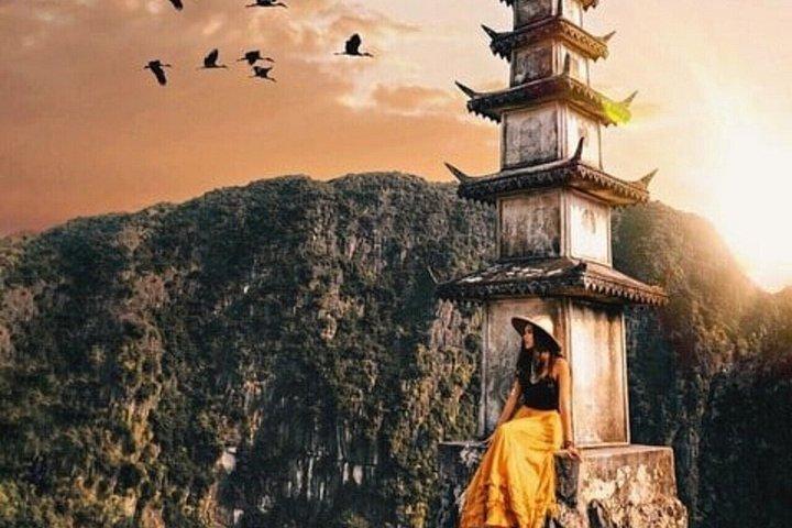 Private Guided Full Day Group Tour to Ninh Binh
