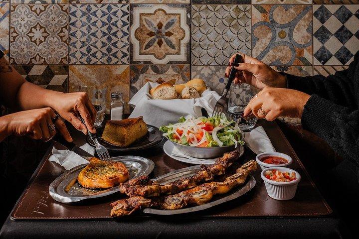 Chimichurri Trails Buenos Aires Food Tour met 12 + Proeverijen
