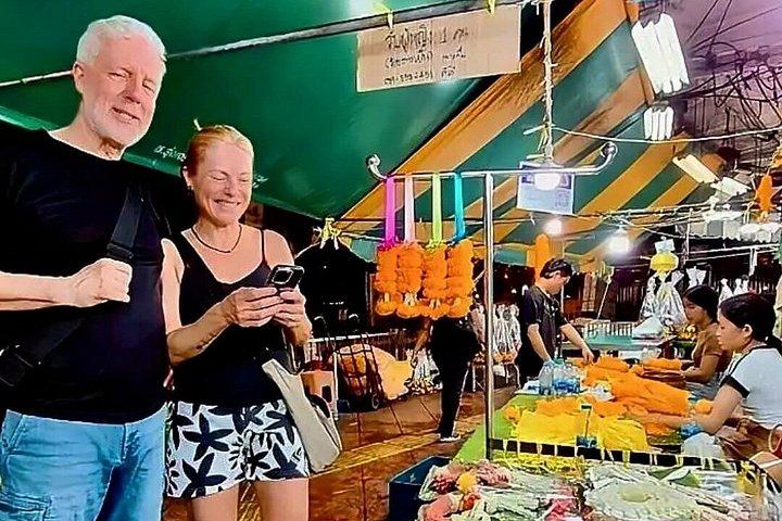 バンコクナイトバイクツアー：チャイナタウン、寺院＆ストリートディナー