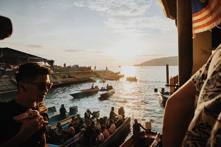 Kota Kinabalu 3 horas de pesca costera y tour por la isla
