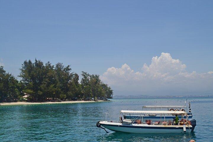 Kota Kinabalu 3 horas de pesca costera y tour por la isla