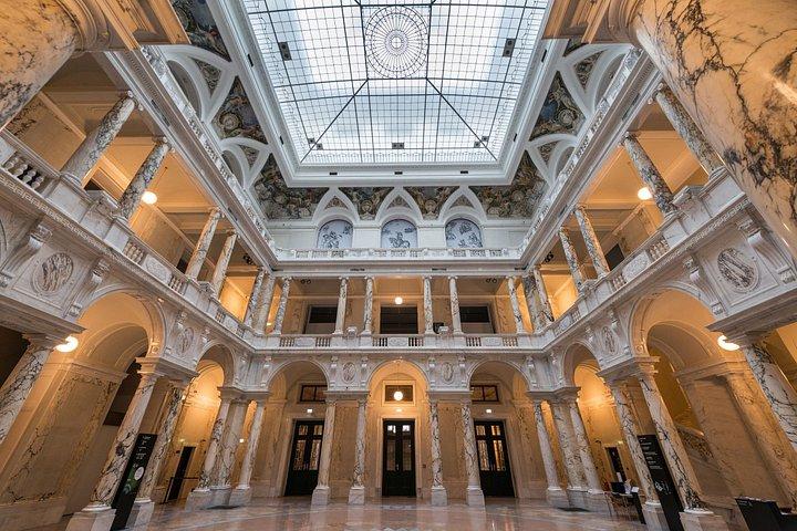 Skip the Line: Weltmuseum Wien Ticket