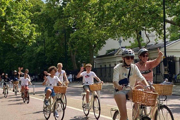 グランド・ロンドン・バイク・ツアーの見どころと隠れた楽しみ