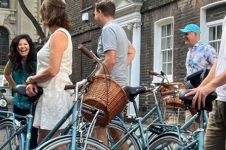 グランド・ロンドン・バイク・ツアーの見どころと隠れた楽しみ