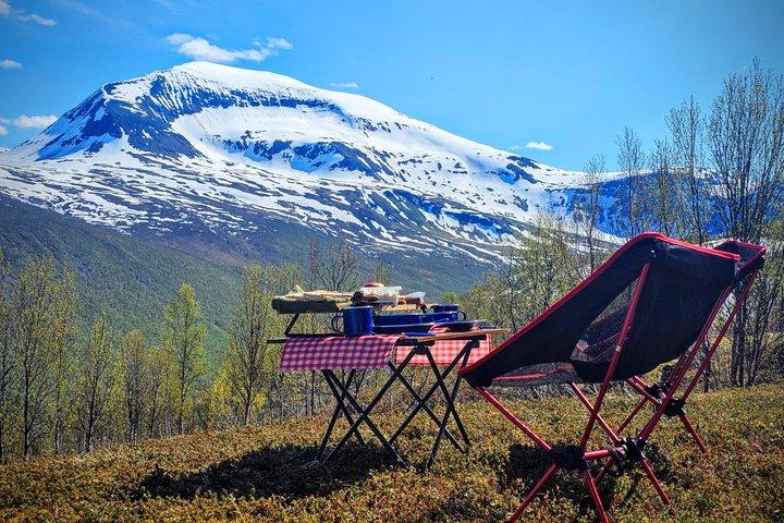 Tromsø Geführtes Wanderabenteuer mit Kunstpicknick