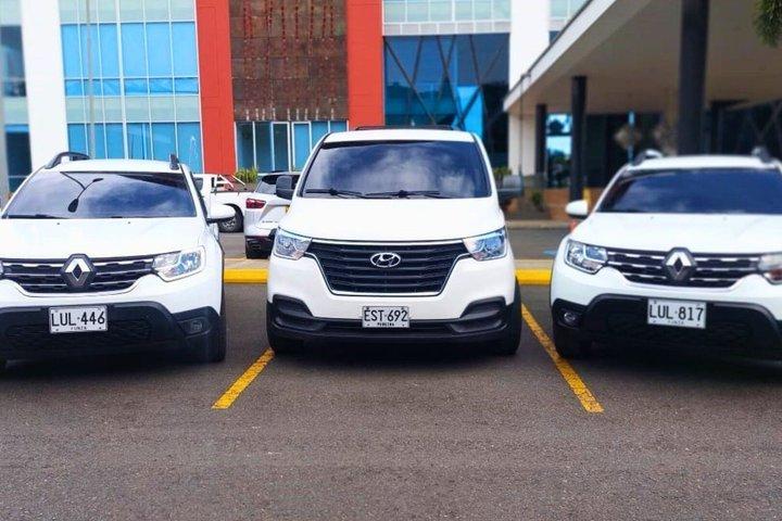 Transferência privada do aeroporto de Armenia ou Pereira para Salento.