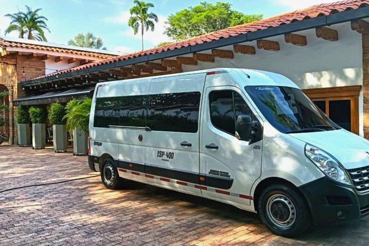 Privat transfer från Armenia eller Pereira flygplats till Salento
