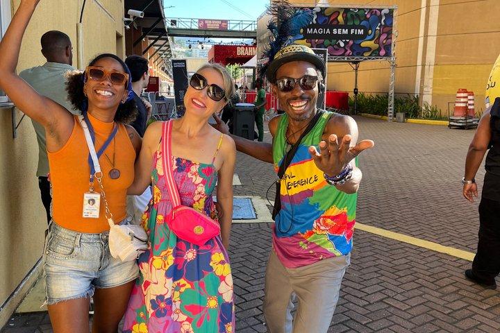 Bastidores do Carnaval do Rio Tour com Fantasia e Samba